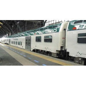 3125L - Carrozza Vivalto di 1a e 2a classe Trenord