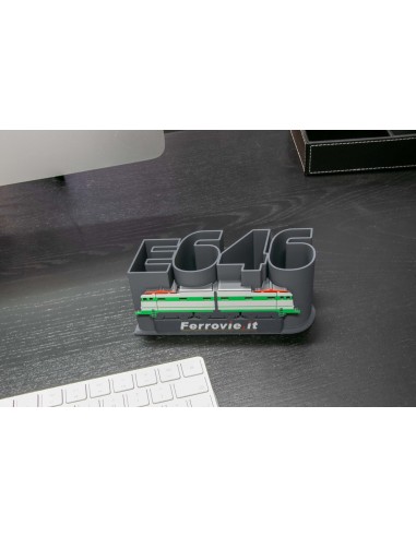 Portapenne da scrivania E.646